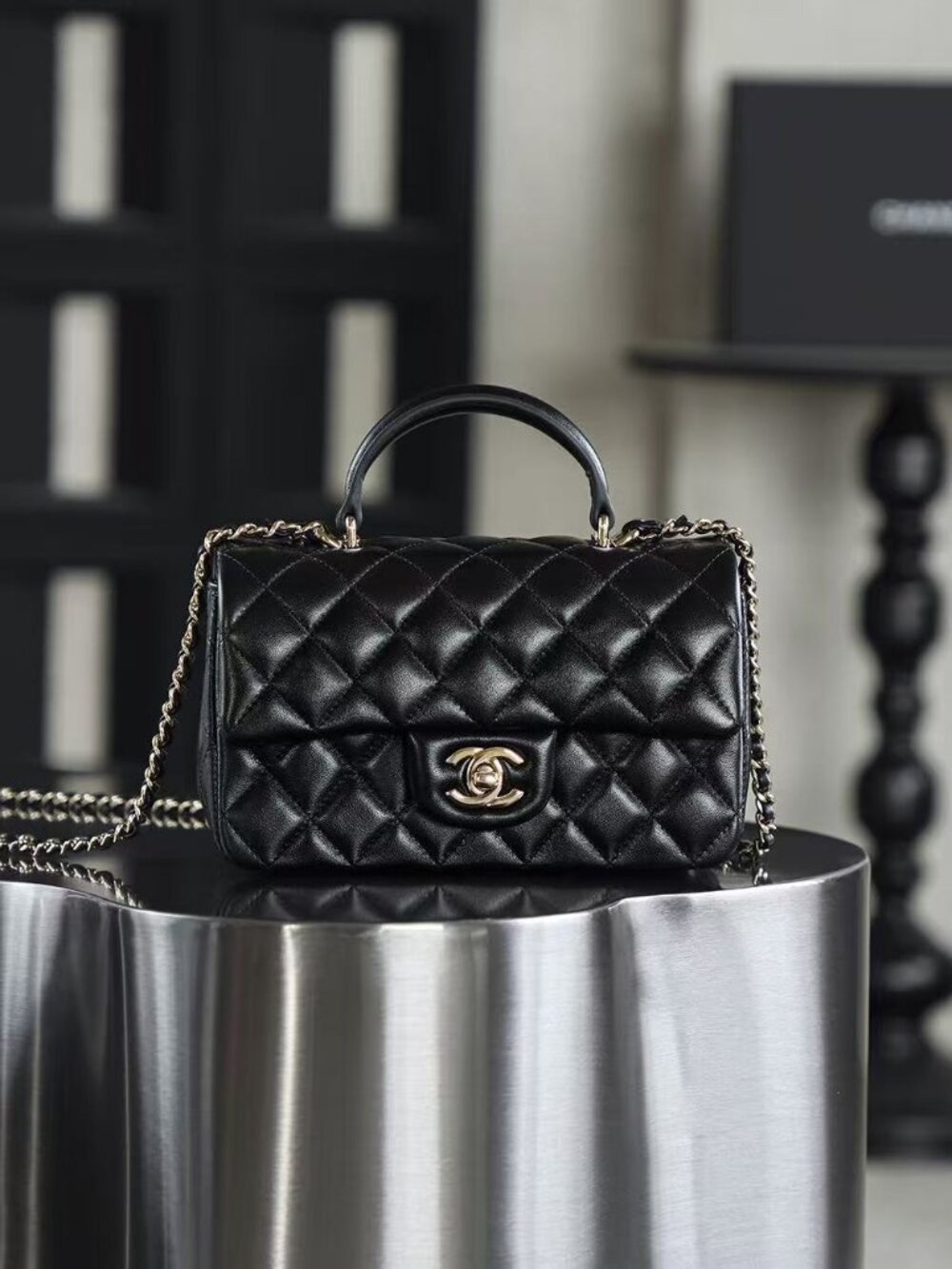Classic CHANEL   bag: A Stylish and Versatile Choice for Elegance